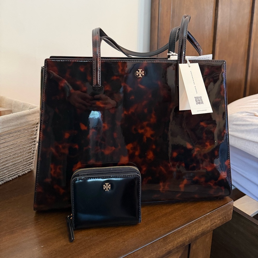 Tory Burch Tortoiseshell Patent Emerson Tote - Brown & Black